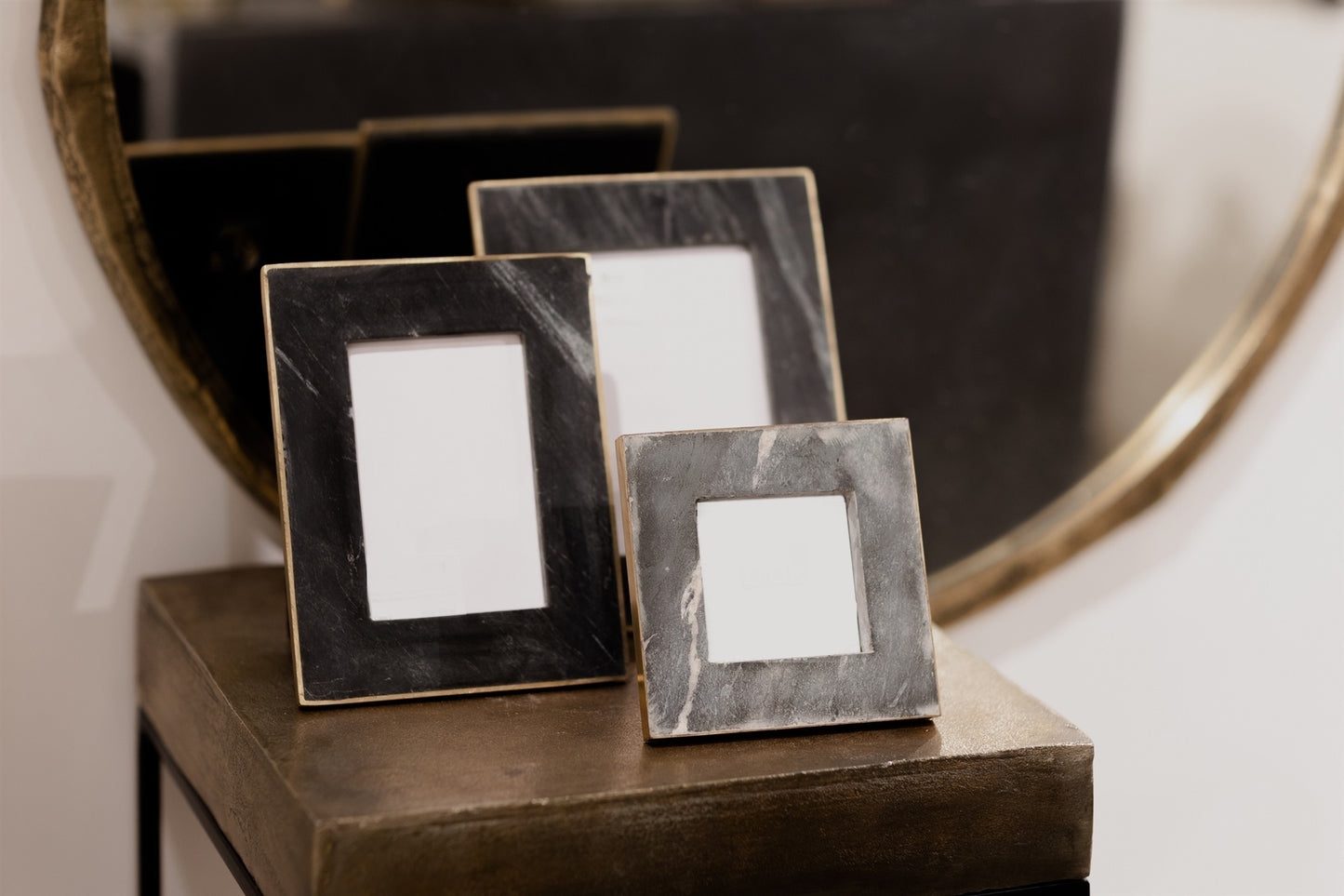 Sami Black Marble Frame - 4" x 6"